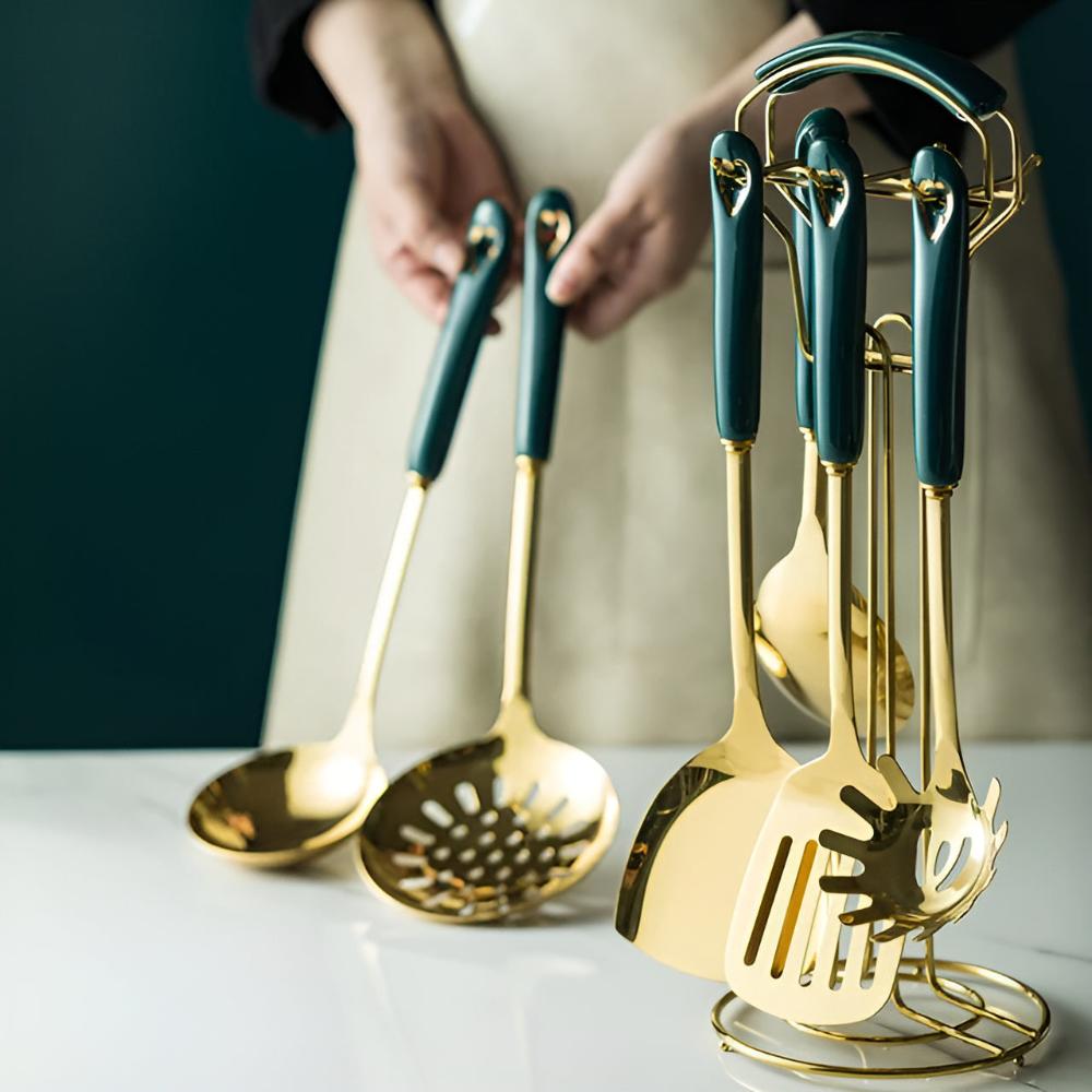 Goldenes Edelstahl-Besteckset