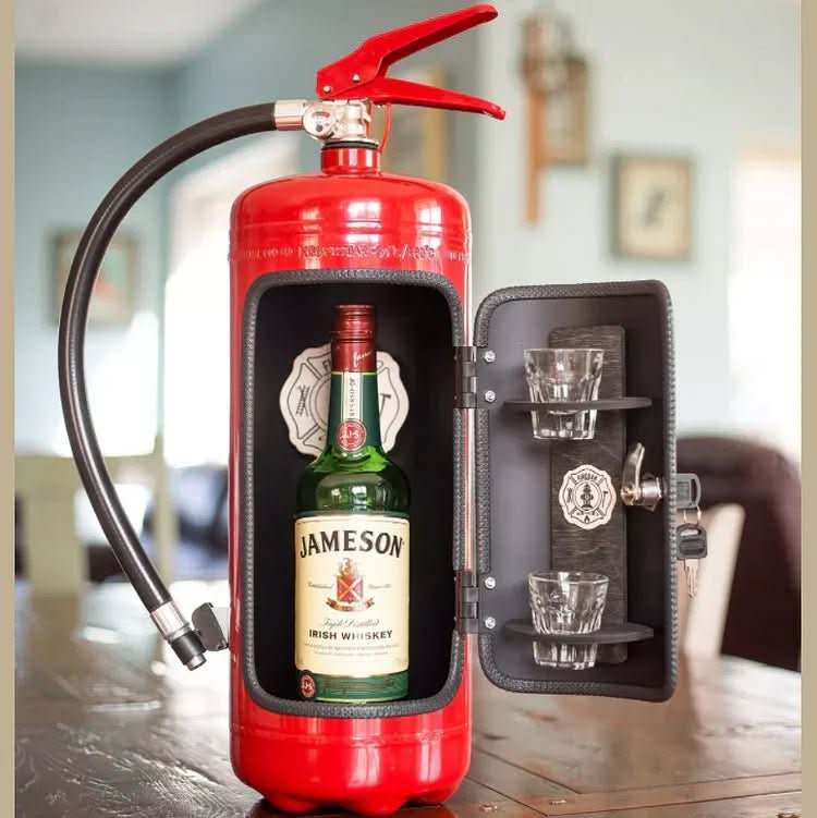 Versteckte FireBar – Versteckte Mini-Bar im Design eines Feuerlöschers für stilvolle Getränkespeicherung