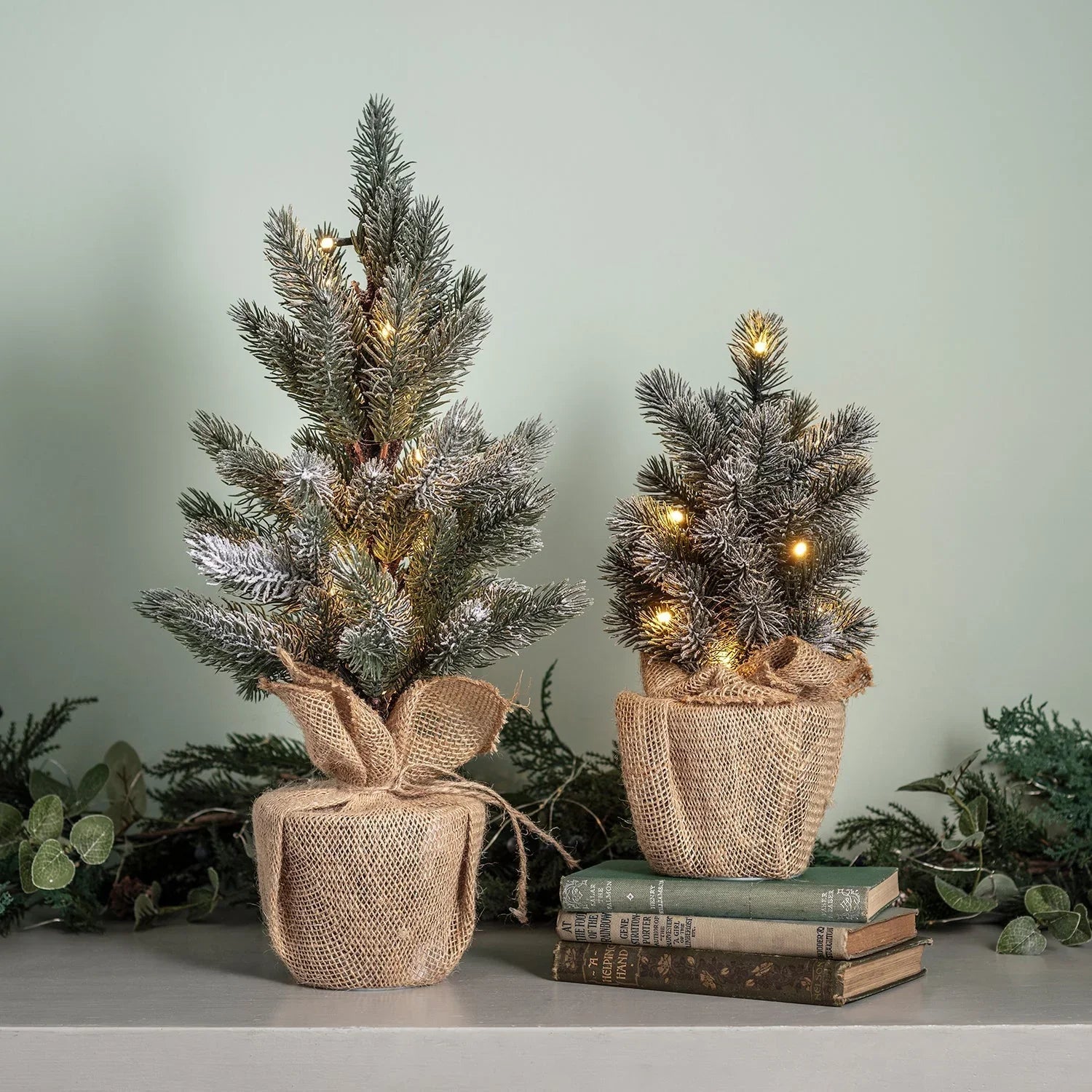 Vorbeleuchteter Mini-Weihnachtsbaum - LED-Lichter - Frostige Äste