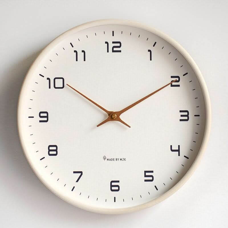 NordicTime Holz Wanduhr – Ruhiges skandinavisches Design für friedliche Wohnräume