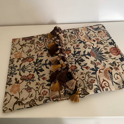 Vintage Blumen- & Vogel-Jacquard Tischläufer