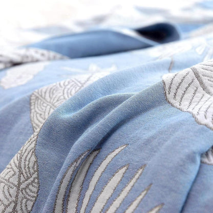 Rustling leaves, summer blanket