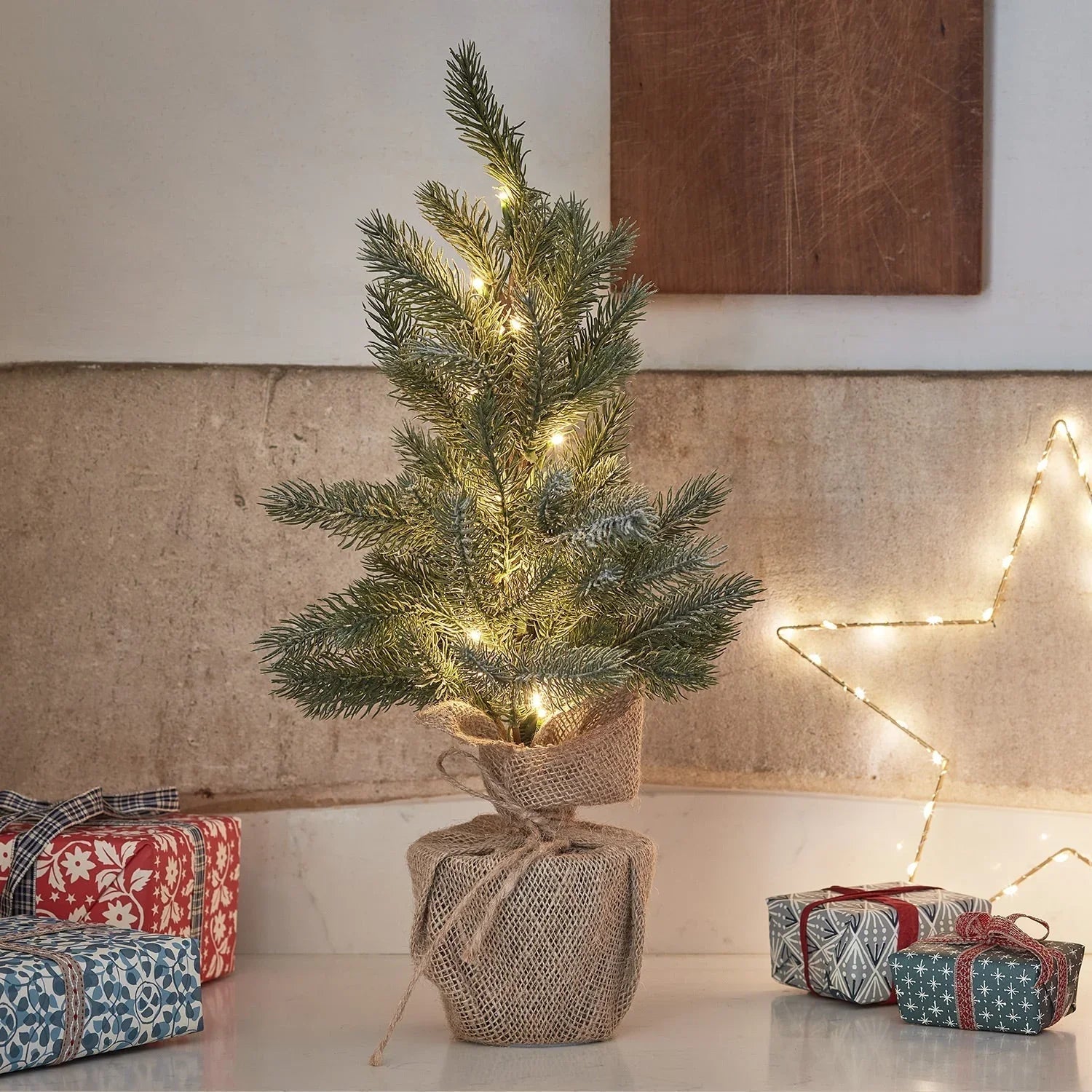 Vorbeleuchteter Mini-Weihnachtsbaum - LED-Lichter - Frostige Äste