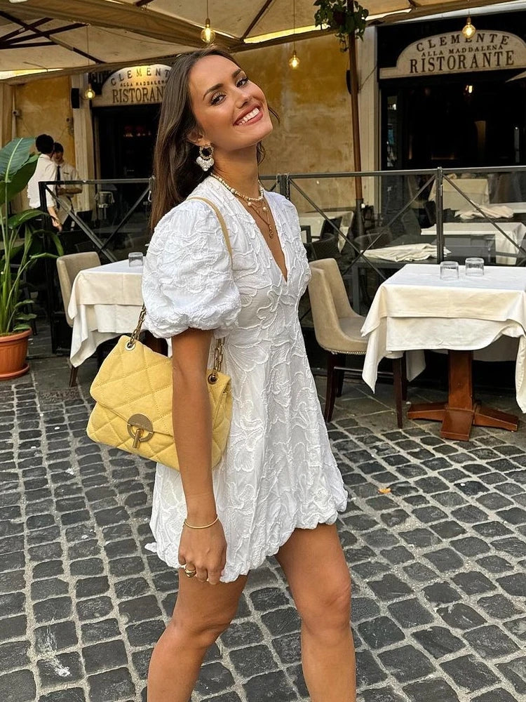 Damen Mini-Kleid mit kurzen Puffärmeln und strukturiertem Detail
