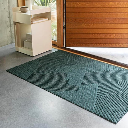Permanently non-slip sand trap doormat