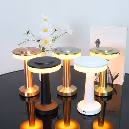 Birdona's Metal Table Lamp
