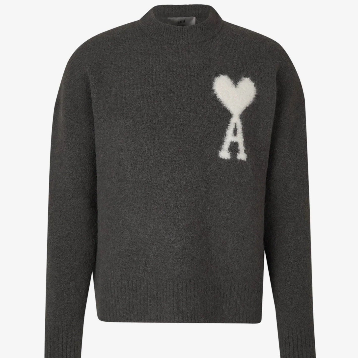 Women's sweater with heart motif – style &amp; comfort