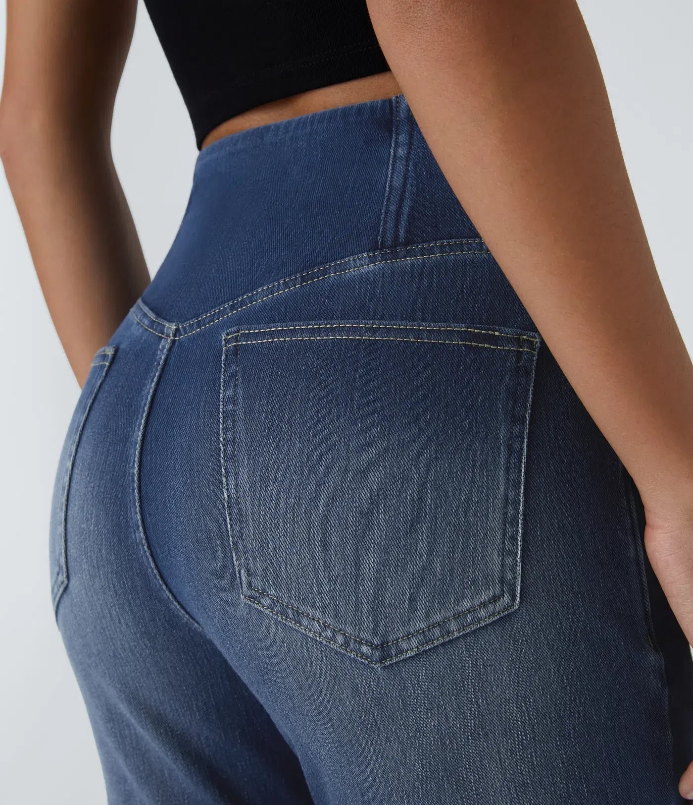 ElsaShape Hoge Taille Jeans met Crossover Band - Gewassen Look
